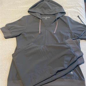 Easy stretch scrub uniform M size